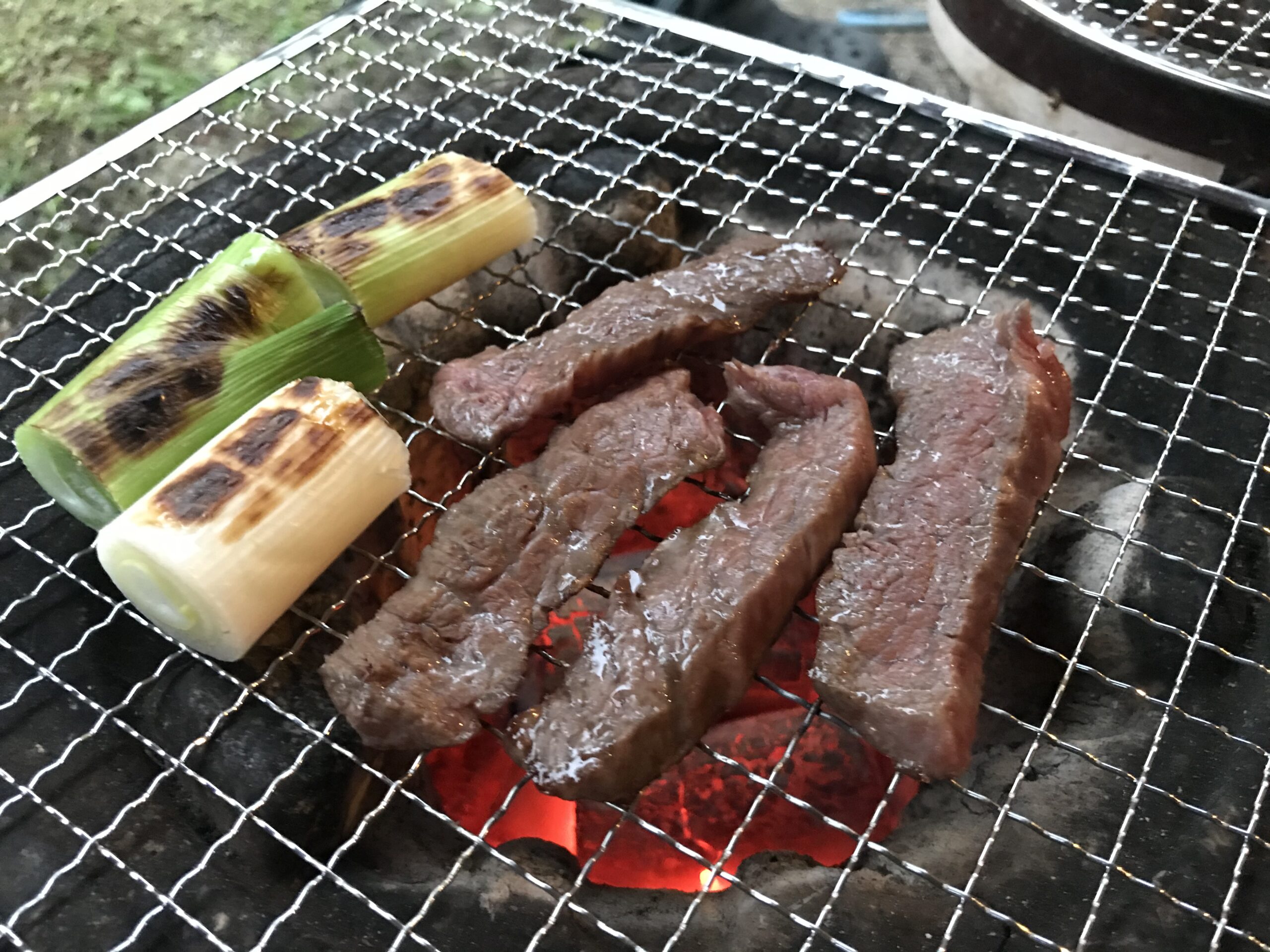 ネギと牛肉炭火焼き